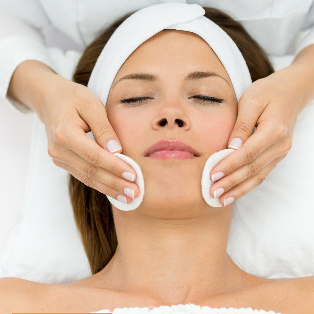 facial w cotton rounds